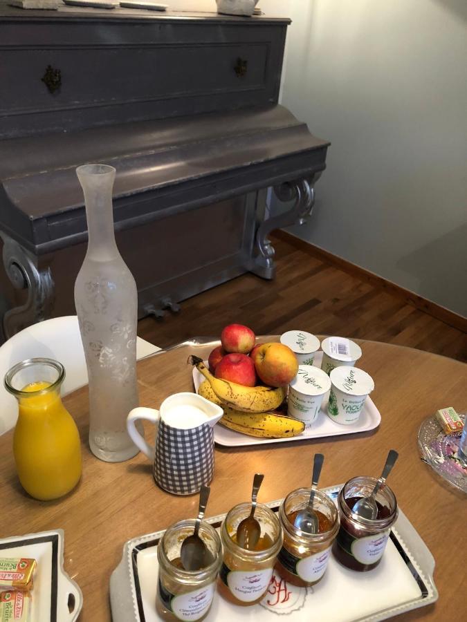 La Demeure Bed & Breakfast Sille-le-Guillaume ภายนอก รูปภาพ