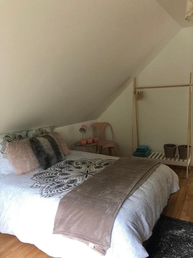 La Demeure Bed & Breakfast Sille-le-Guillaume ภายนอก รูปภาพ