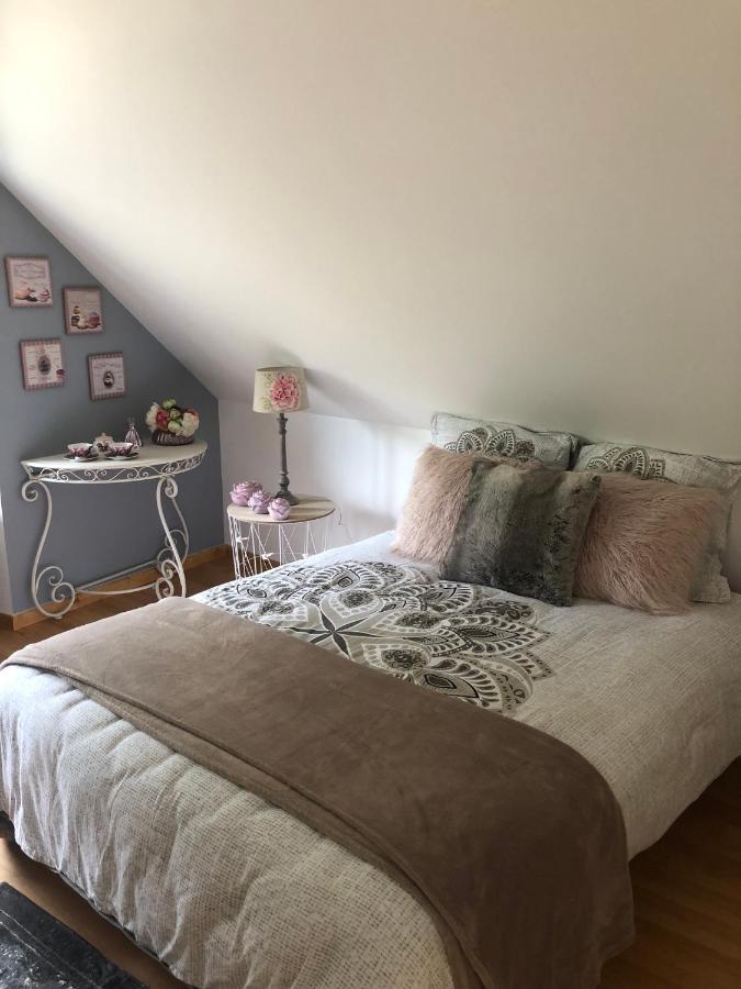 La Demeure Bed & Breakfast Sille-le-Guillaume ภายนอก รูปภาพ
