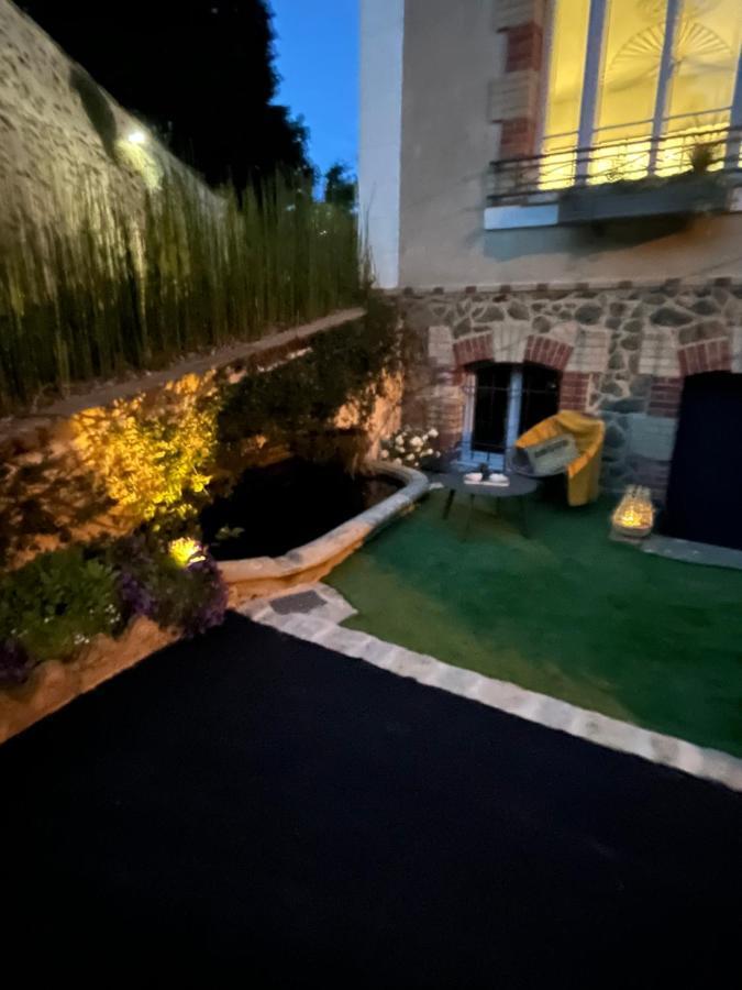 La Demeure Bed & Breakfast Sille-le-Guillaume ภายนอก รูปภาพ