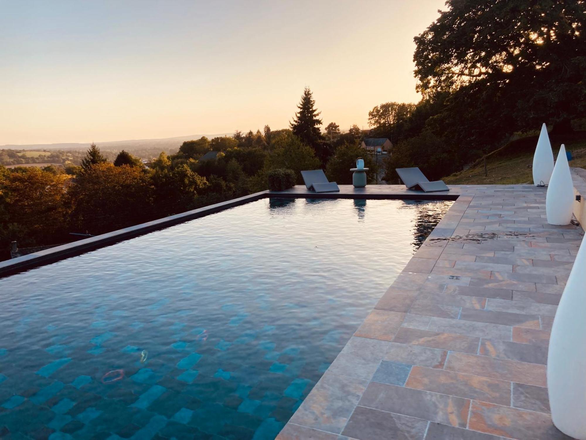 La Demeure Bed & Breakfast Sille-le-Guillaume ภายนอก รูปภาพ